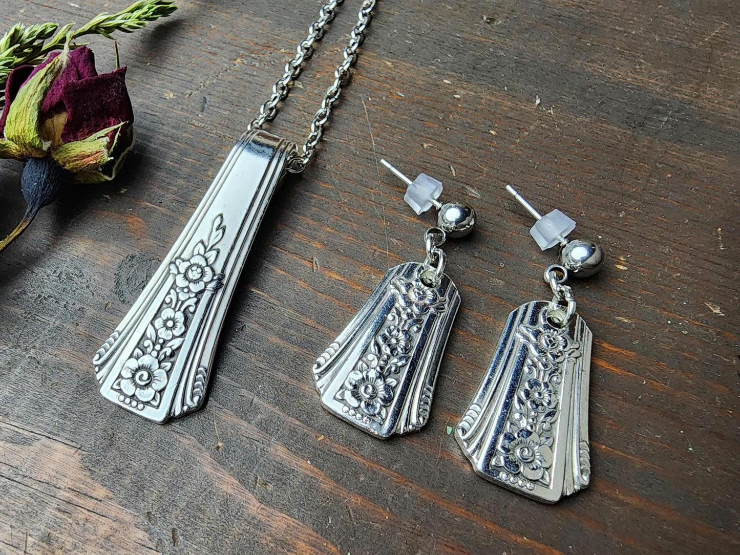 Floral Pattern Necklace & Earrings, Spoon Jewelry, Silverware Jewelry, Pendant, Handmade Jewelry, Spoon Jewelry, Pendant, Wedding Gift